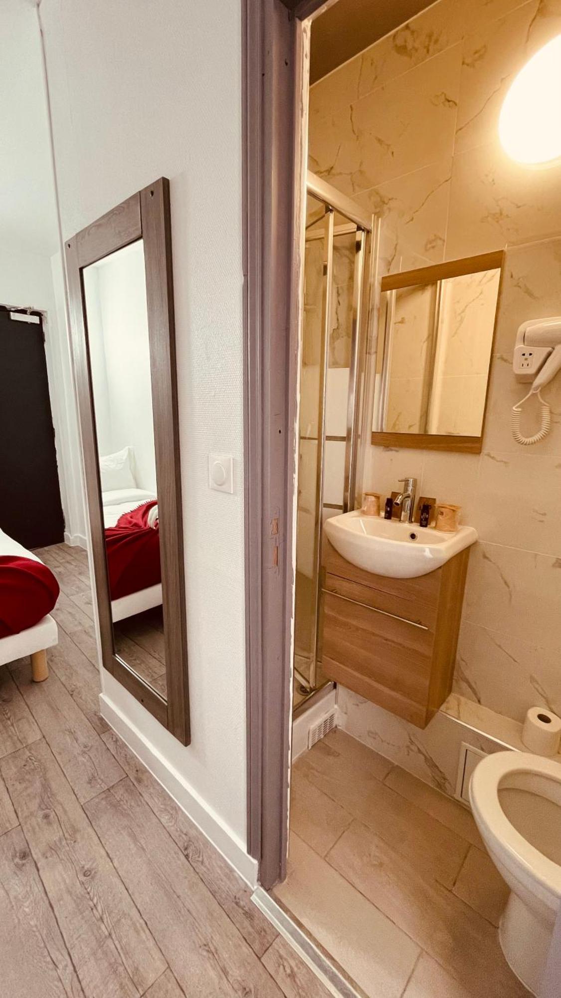 Hotel Louvain Paris Exterior foto
